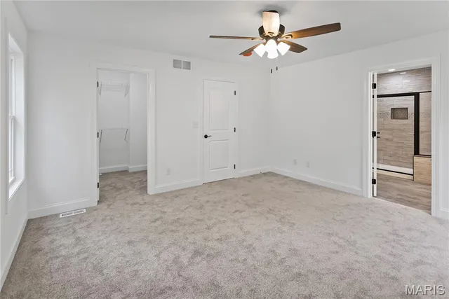 $355,000 | 1127 Redwing Court, Grafton, IL 62037