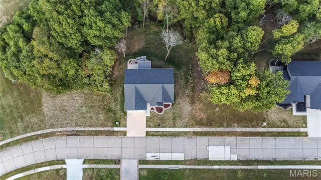 $355,000 | 1127 Redwing Court, Grafton, IL 62037