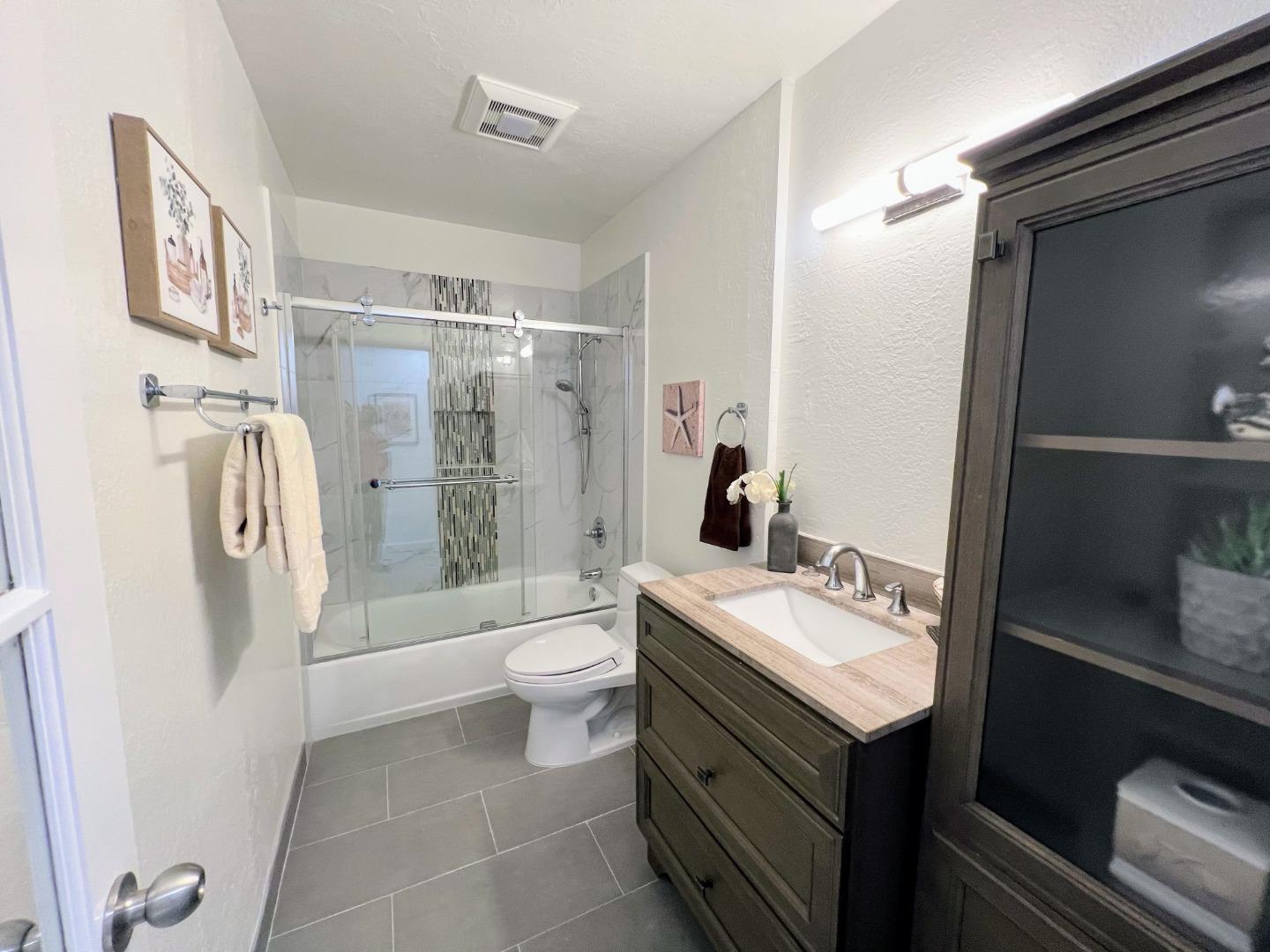 1919 Alameda De Las Pulgas, Unit 26 San Mateo, CA 94403 - Photo 7 of 26