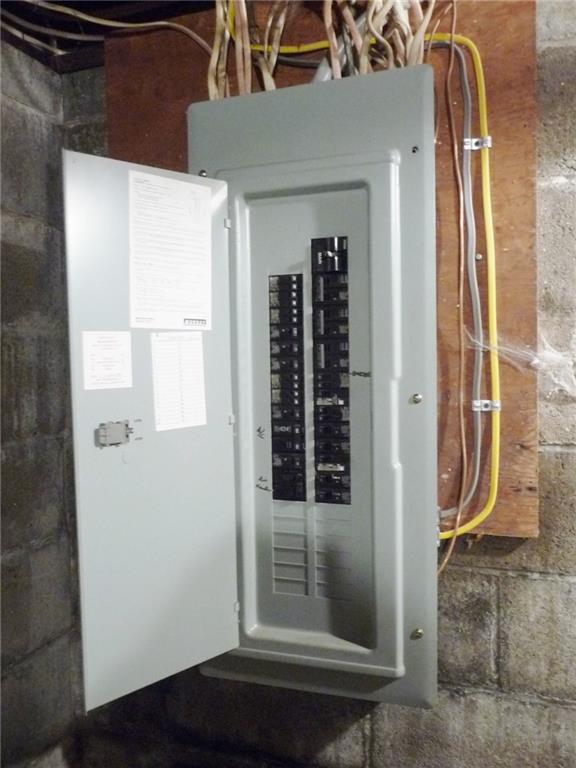 324-328 Guys Run Road Cheswick, PA 15024 - Photo 20 of 25 200 amp electric service panel in utility room.