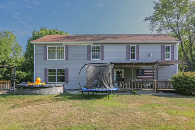 $550,000 | 53 Lincolnville Avenue, Belfast, ME 04915