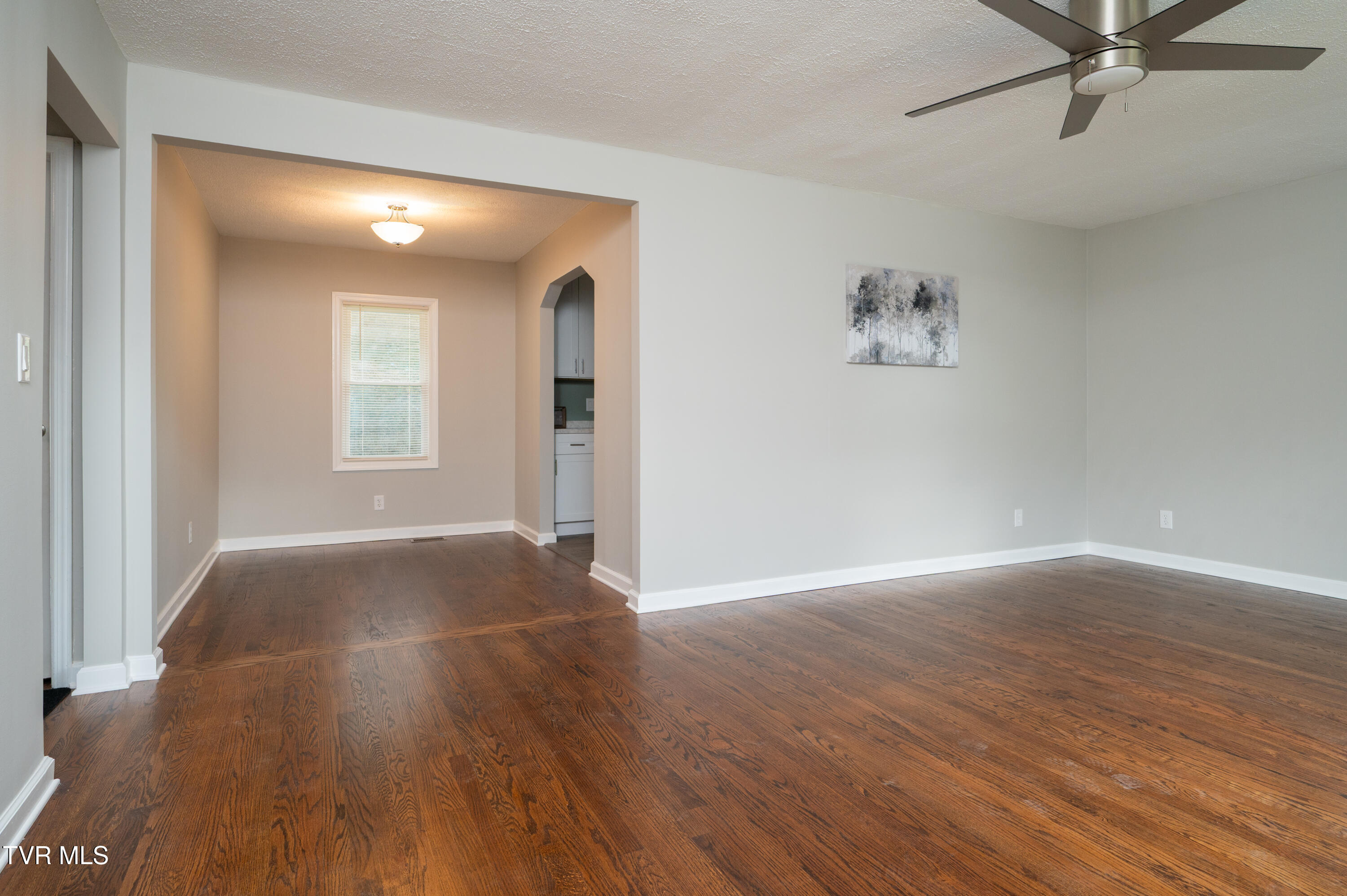 386 Timbertree Branch Road Kingsport, TN 37660 - Photo 3 of 38 Timbertree-89