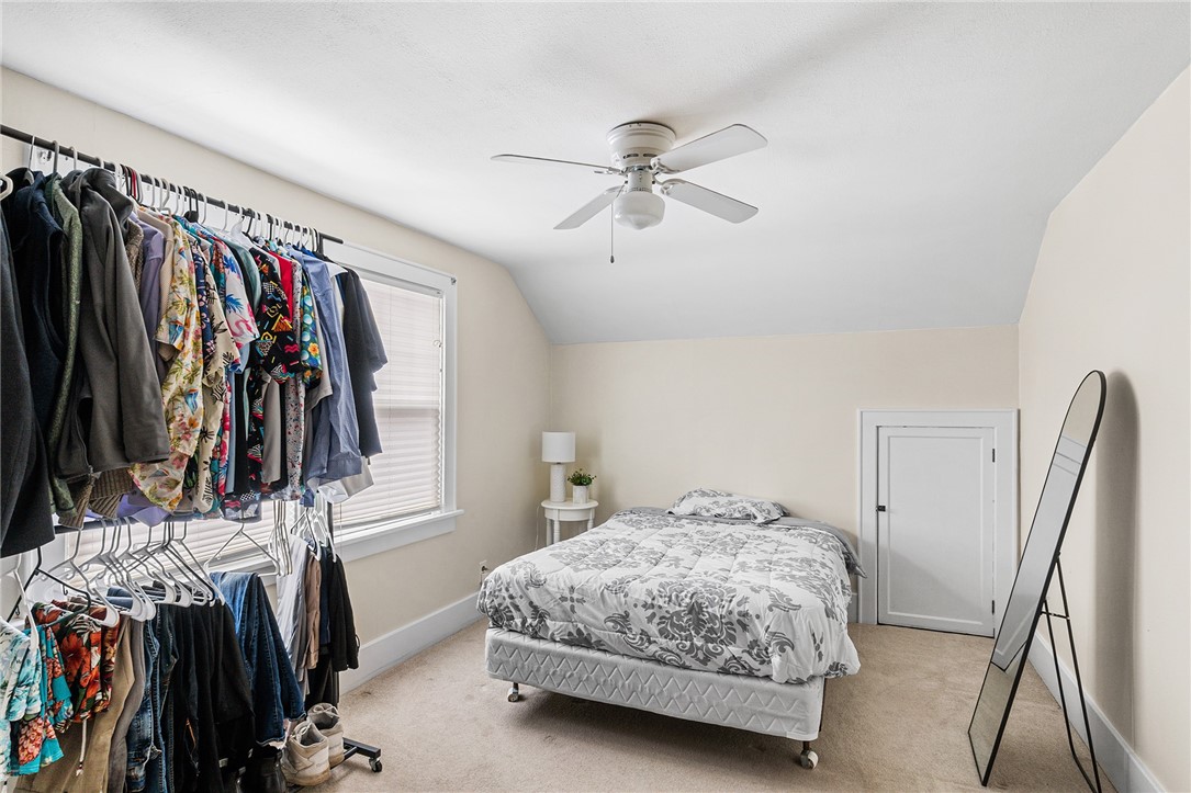 443 Crossfield Road Irondequoit, NY 14609 - Photo 13 of 28