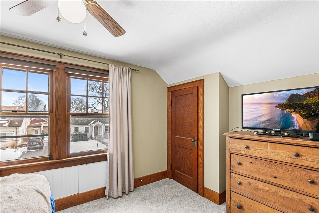 443 Crossfield Road Irondequoit, NY 14609 - Photo 18 of 28