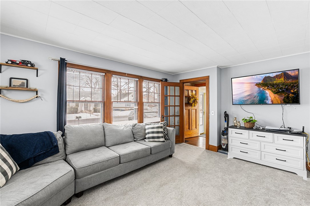 443 Crossfield Road Irondequoit, NY 14609 - Photo 8 of 28