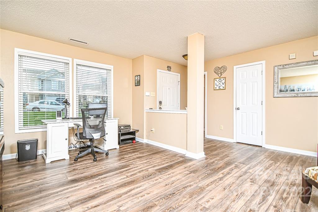 910 Torsion Lane Clover, SC 29710 - Photo 10 of 43