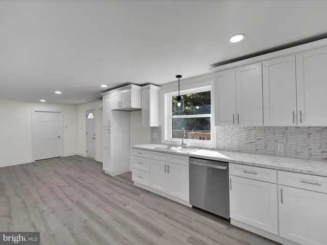 $219,000 | 21 Market Street, Tamaqua, PA 18252