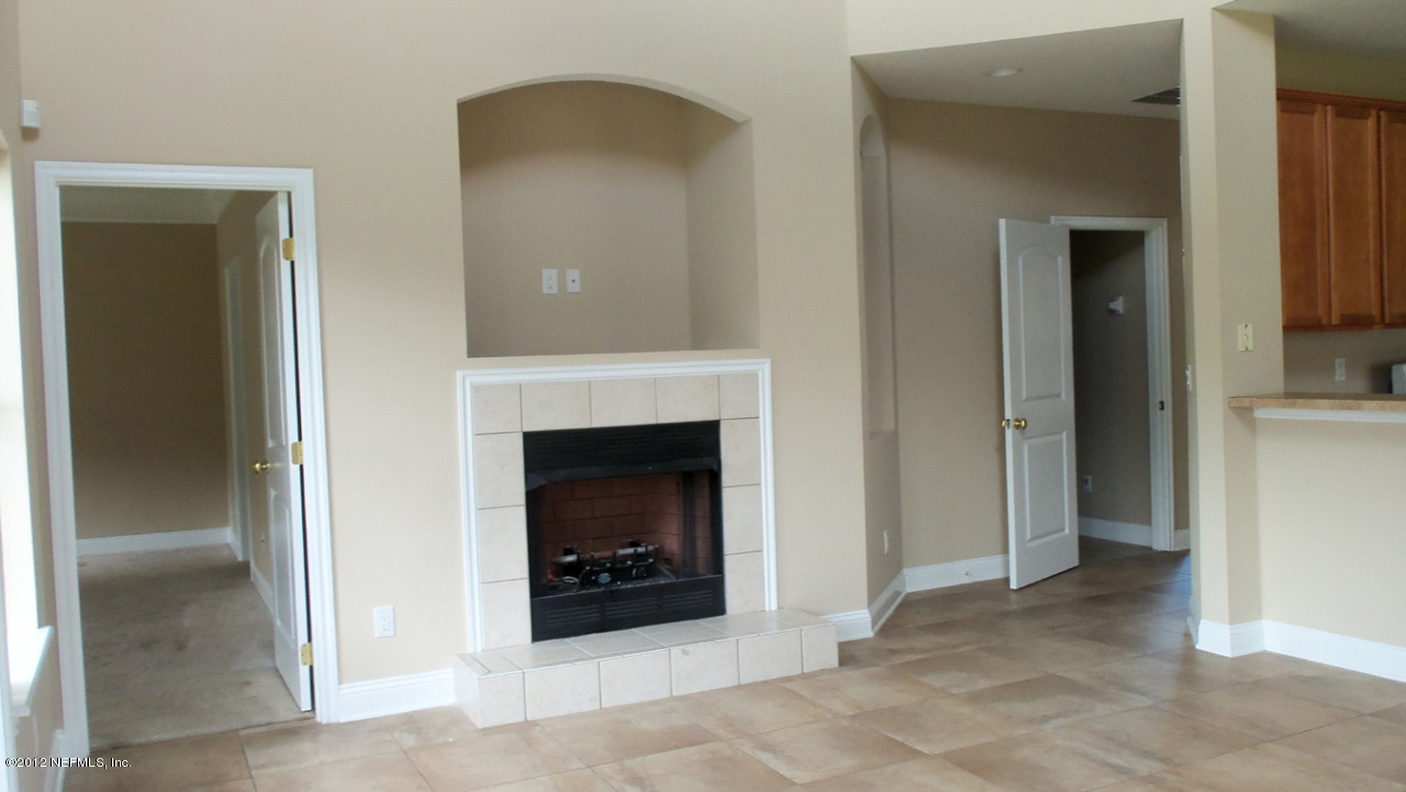 11571 Oaklawn Road Jacksonville, FL 32218 - Photo 4 of 11 Oaklawn-Great room