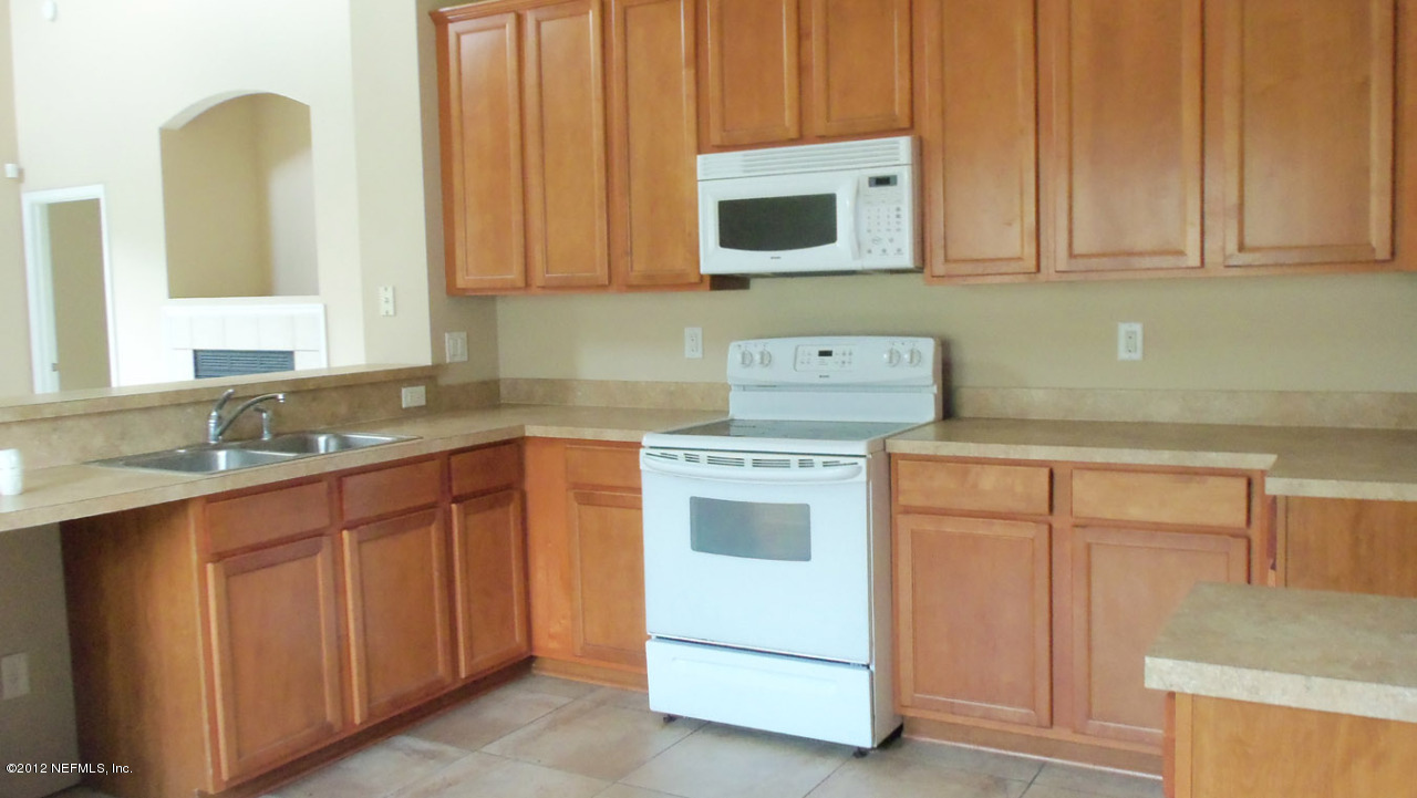 11571 Oaklawn Road Jacksonville, FL 32218 - Photo 5 of 11 Oaklawn-Kitchen-1
