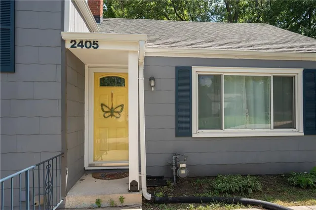 $212,500 | 2405 Northeast 48th Street, Kansas City, MO 64118