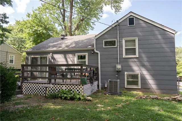 $212,500 | 2405 Northeast 48th Street, Kansas City, MO 64118