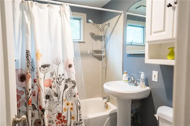 $212,500 | 2405 Northeast 48th Street, Kansas City, MO 64118