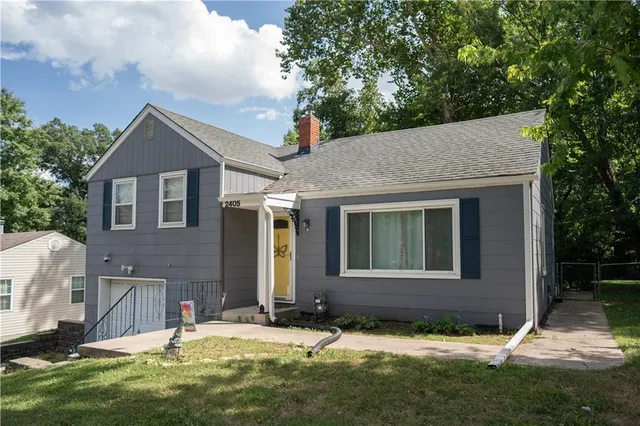 $212,500 | 2405 Northeast 48th Street, Kansas City, MO 64118