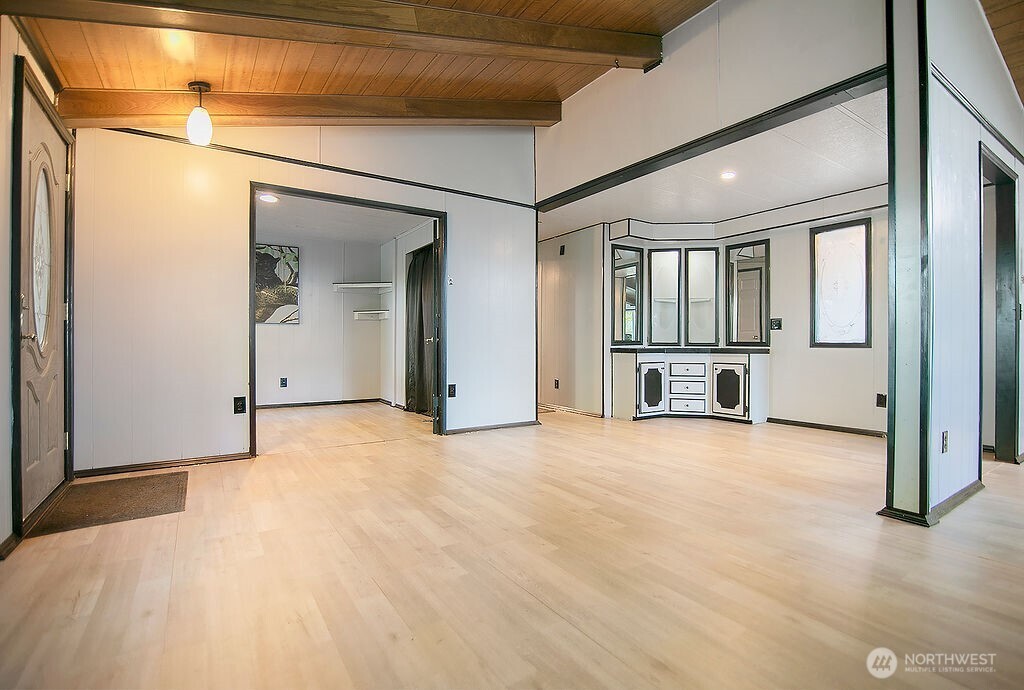 2746 South Silver Lake Road Castle Rock, WA 98611 - Photo 2 of 36 Gallery Image 2
