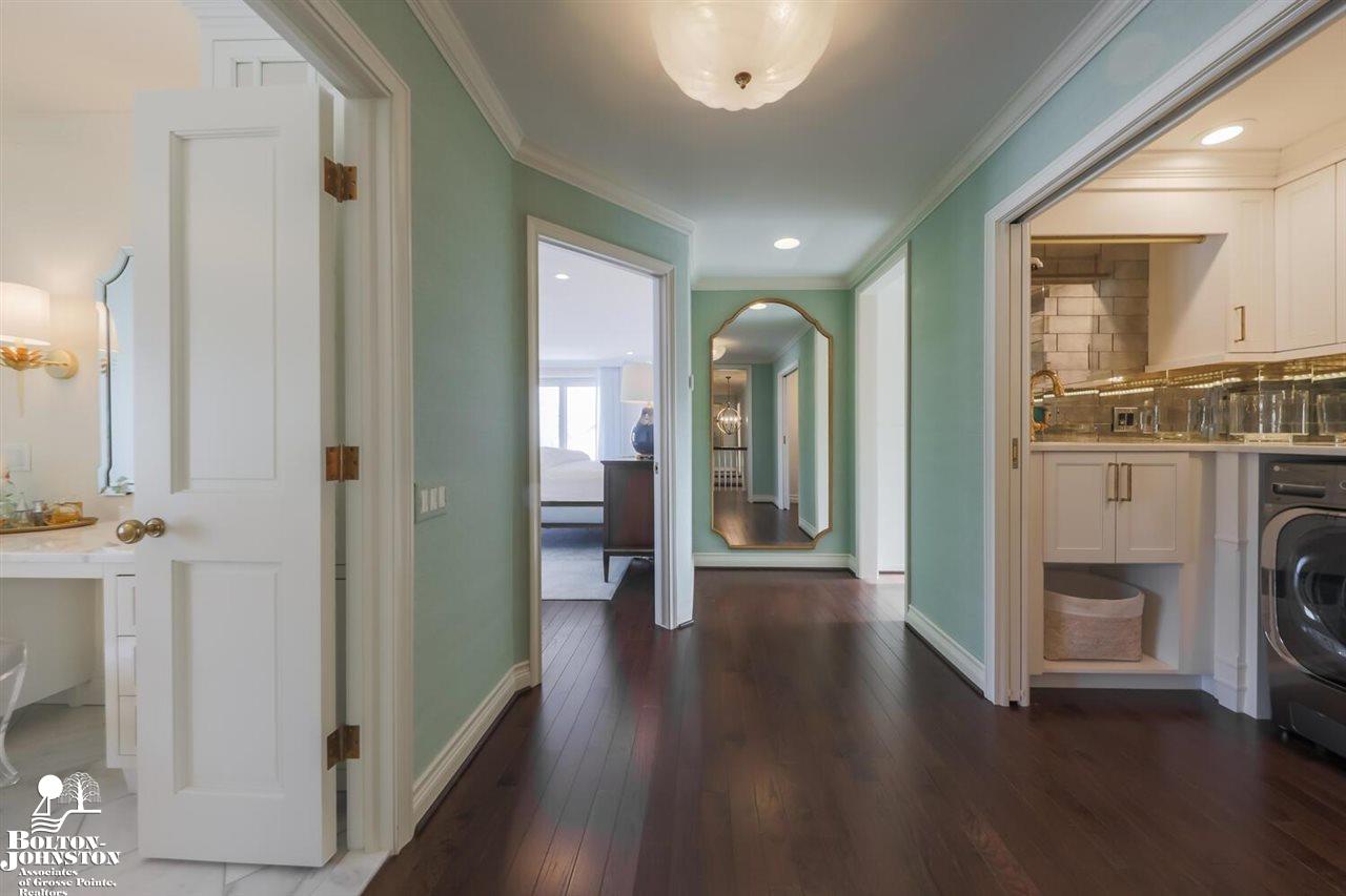9 Stratton Place Grosse Pointe Shores, MI 48236 - Photo 38 of 68