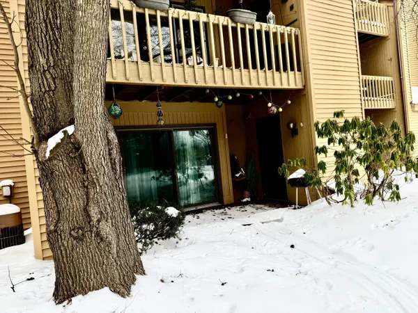 $189,900 | 300 Farington Boulevard, Unit 48, Holland, MI 49423