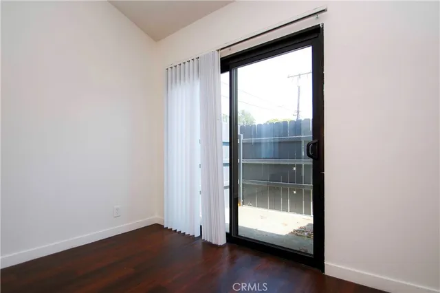 an empty room with a empty space