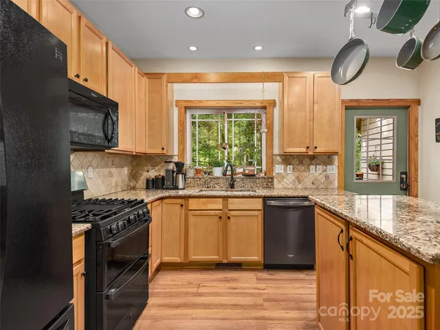 $640,000 | 264 Charming Lane, Hendersonville, NC 28792