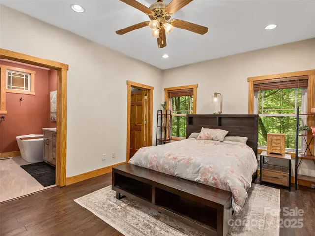 $640,000 | 264 Charming Lane, Hendersonville, NC 28792