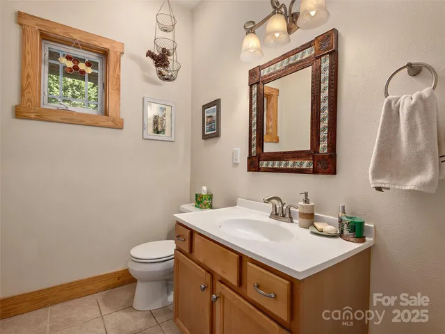 $640,000 | 264 Charming Lane, Hendersonville, NC 28792