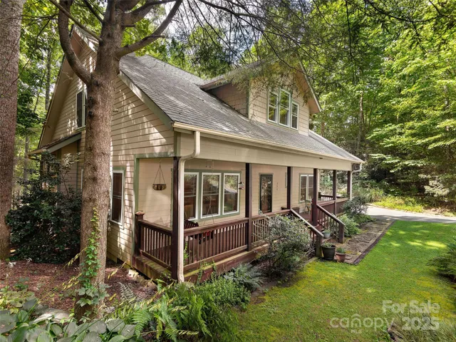 $640,000 | 264 Charming Lane, Hendersonville, NC 28792