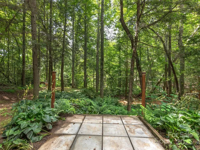 $640,000 | 264 Charming Lane, Hendersonville, NC 28792