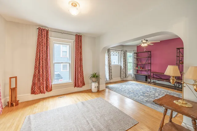 $299,000 | 144 Hill Avenue, Elgin, IL 60120