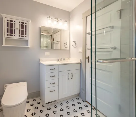 $299,000 | 144 Hill Avenue, Elgin, IL 60120