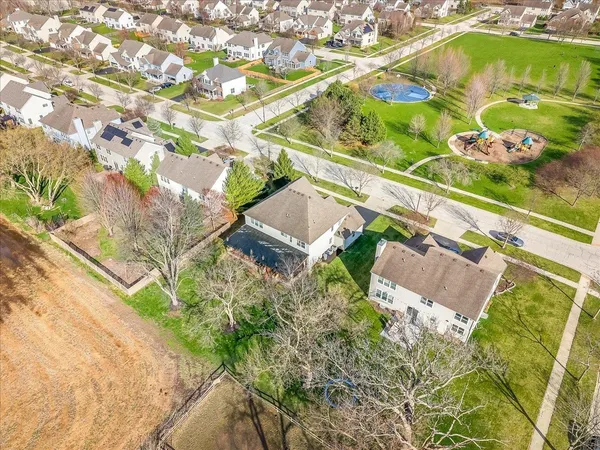 $774,900 | 342 Comstock Drive, Elgin, IL 60124