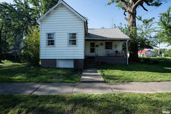 $50,000 | 304 East Webster Street, Benton, IL 62812