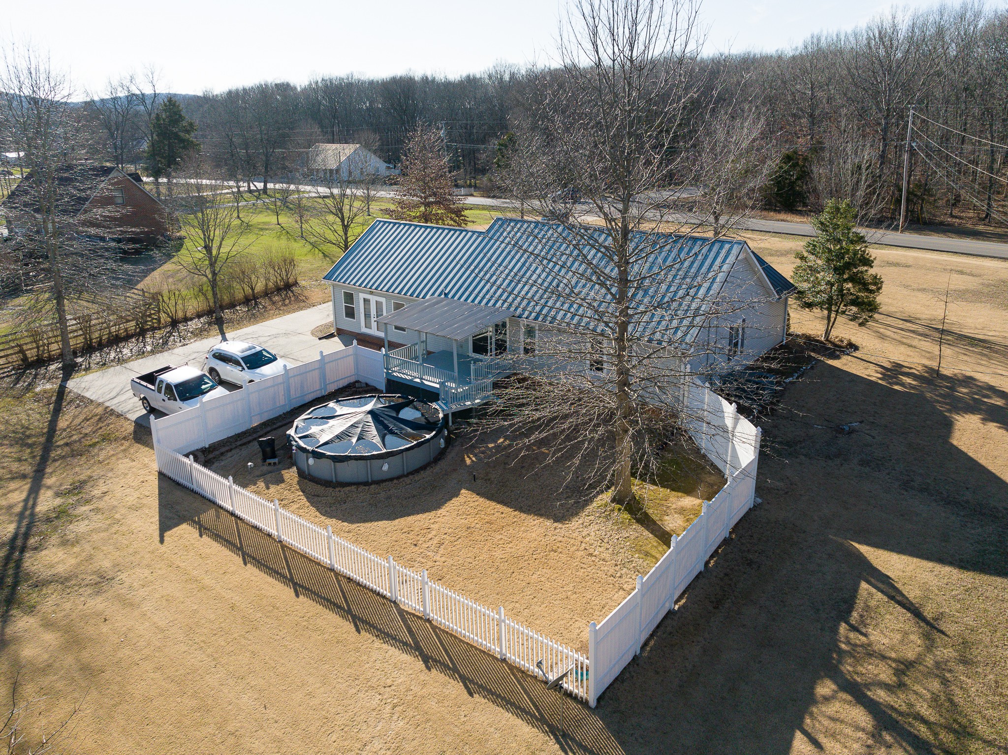 2543 Thompson Road Murfreesboro, TN 37128 - Photo 35 of 46 a view of a couches in the roof deck