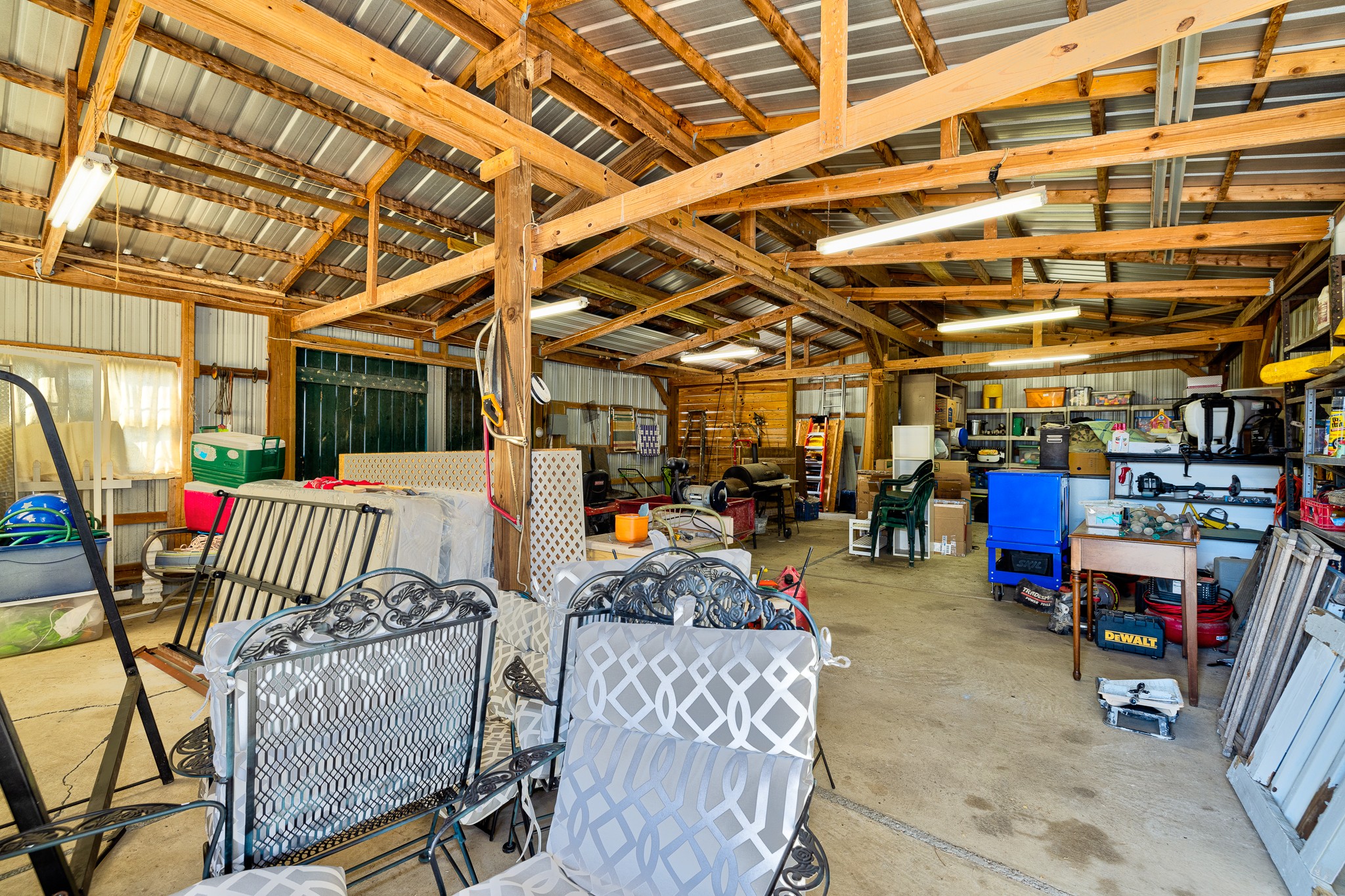 2543 Thompson Road Murfreesboro, TN 37128 - Photo 40 of 46 a view of a garage