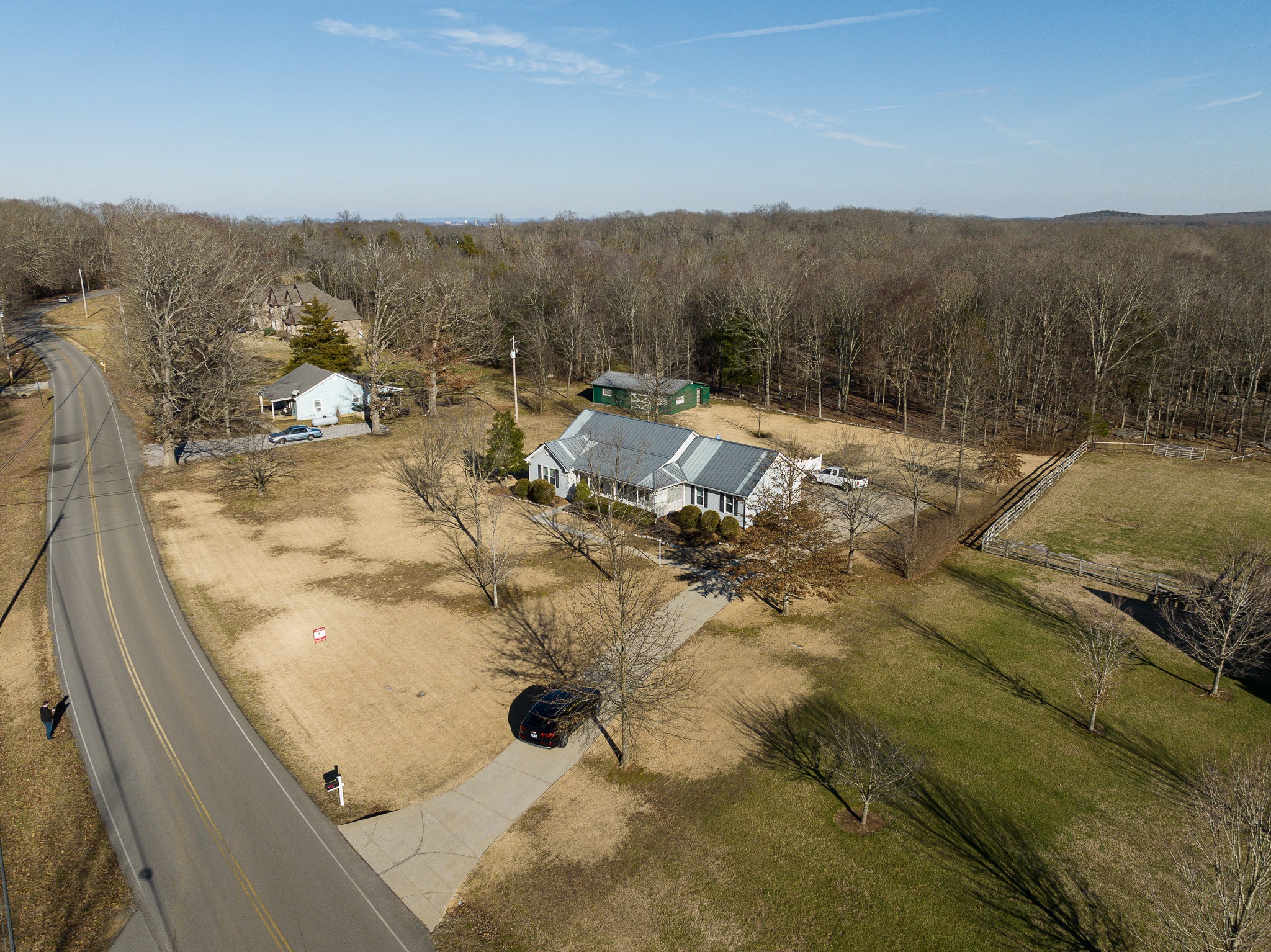 2543 Thompson Road Murfreesboro, TN 37128 - Photo 5 of 46 a view of a backyard with a mountain