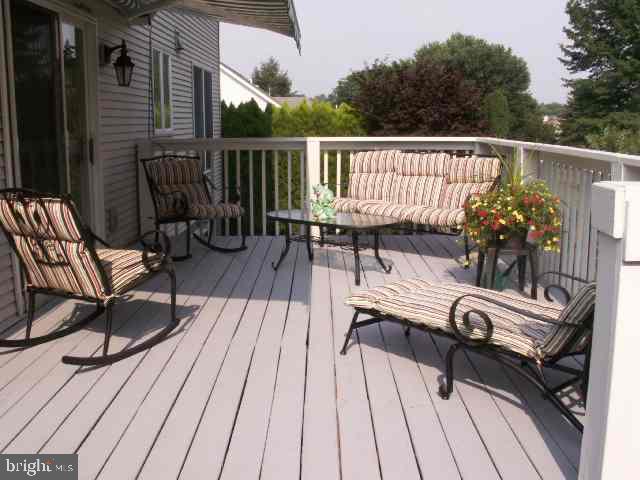 19 Orion Road Boiling Springs, PA 17007 - Photo 4 of 24 Gallery Image 4