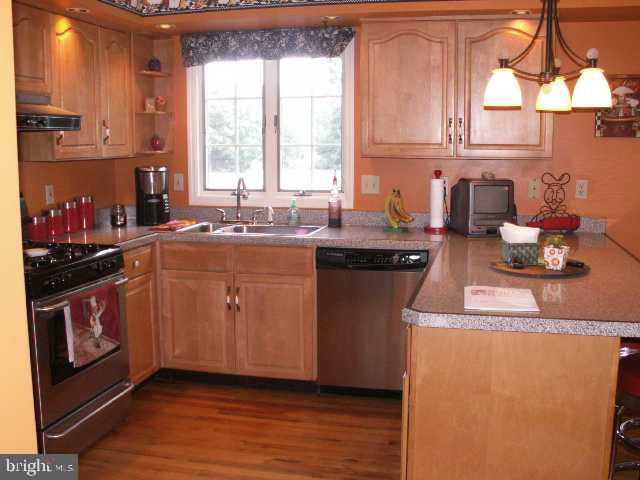 19 Orion Road Boiling Springs, PA 17007 - Photo 7 of 24 Gallery Image 7