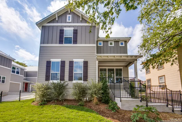 $2,225 | 252 Claremont Avenue, Unit 101, San Antonio, TX 78209