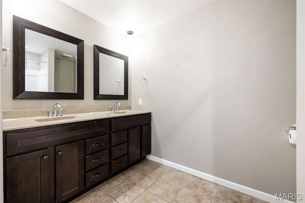 813 Reiss Road O'Fallon, IL 62269 - Photo 24 of 33 Gallery Image 24