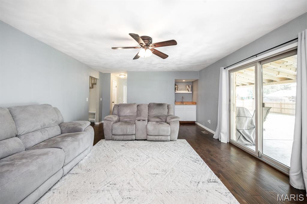 813 Reiss Road O'Fallon, IL 62269 - Photo 8 of 33 Gallery Image 8
