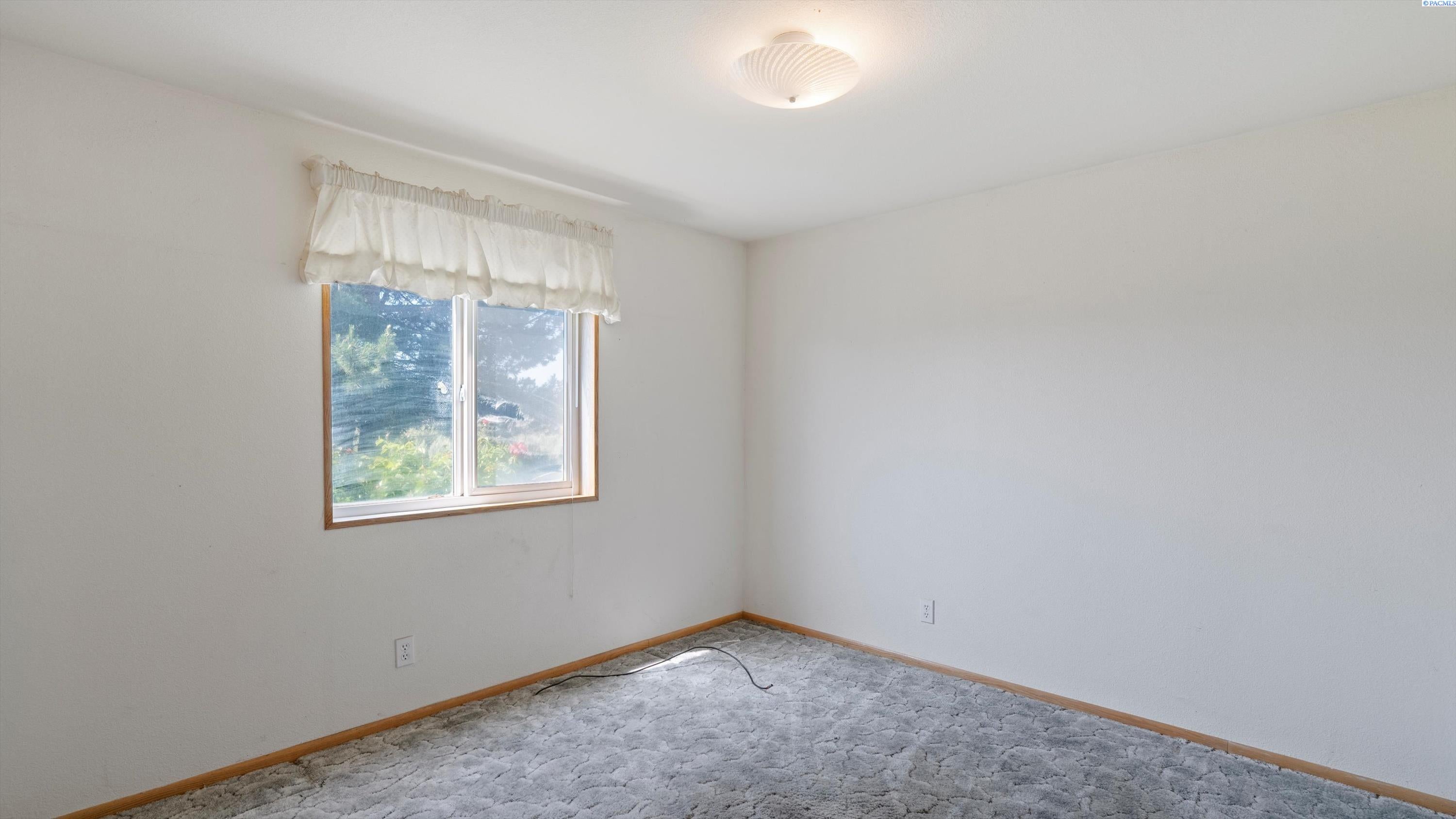 80 Rocky Road Pasco, WA 99301 - Photo 20 of 48 Gallery Image 20