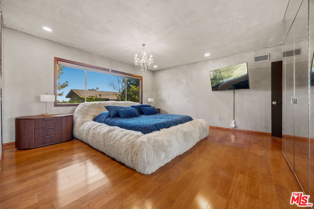 1133 Somera Road Los Angeles, CA 90077 - Photo 26 of 44