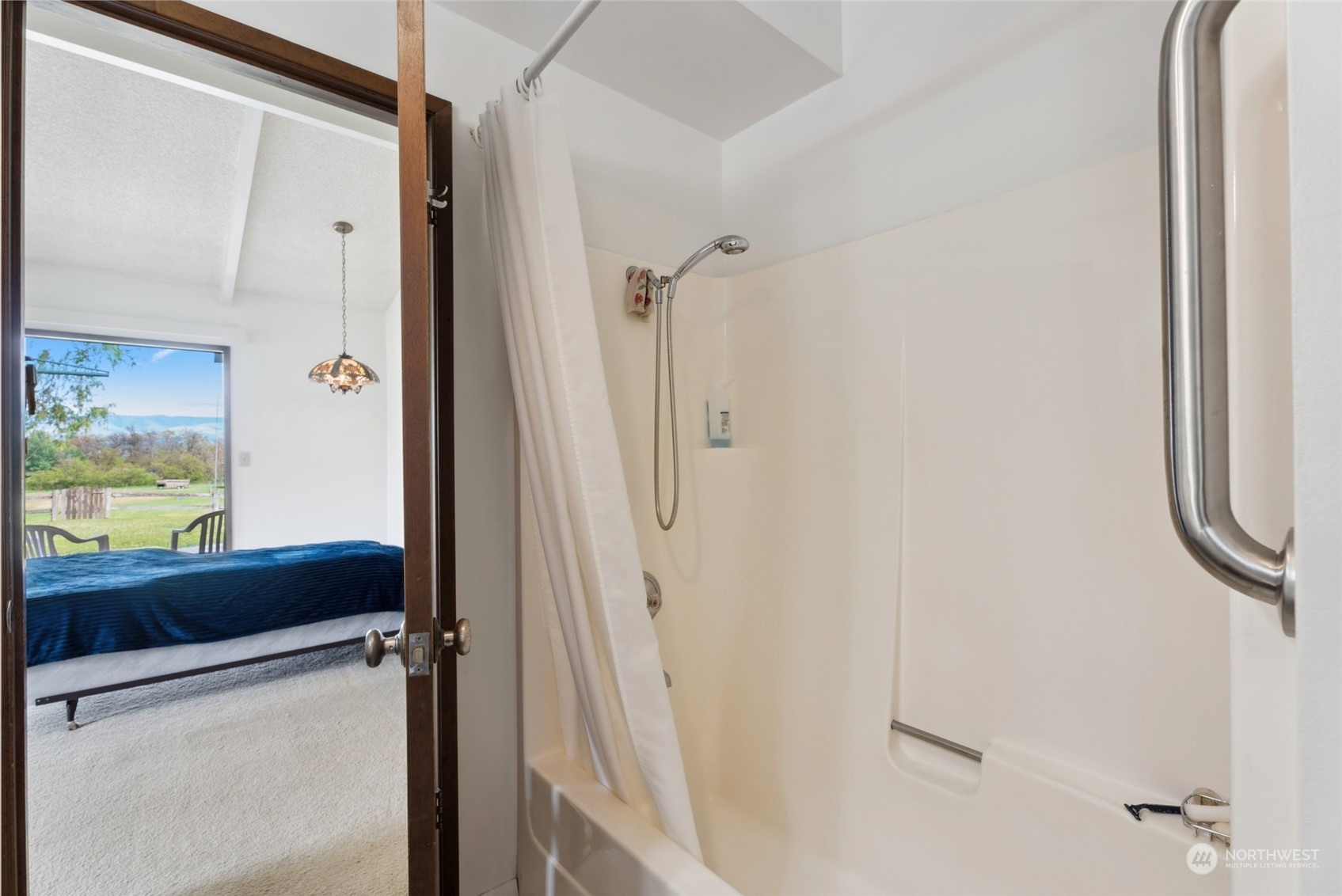 85017 Tum-A-Lum Road Milton Freewater, OR 97862 - Photo 12 of 40 a bathroom with a shower and a glass door