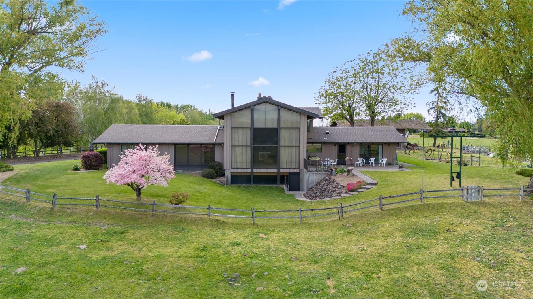 85017 Tum-A-Lum Road Milton Freewater, OR 97862 - Photo 32 of 40