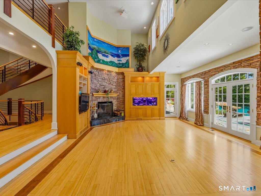 76 Sachem Head Road Guilford, CT 06437 - Photo 15 of 39