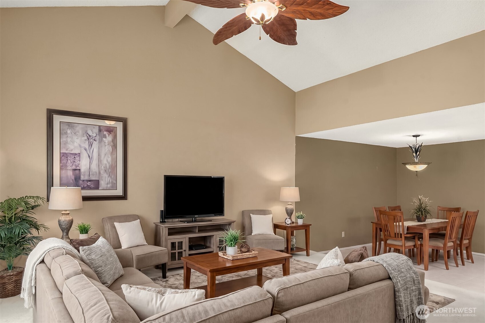 118 Southwest 116th Street, Unit D32 Seattle, WA 98146 - Photo 2 of 11