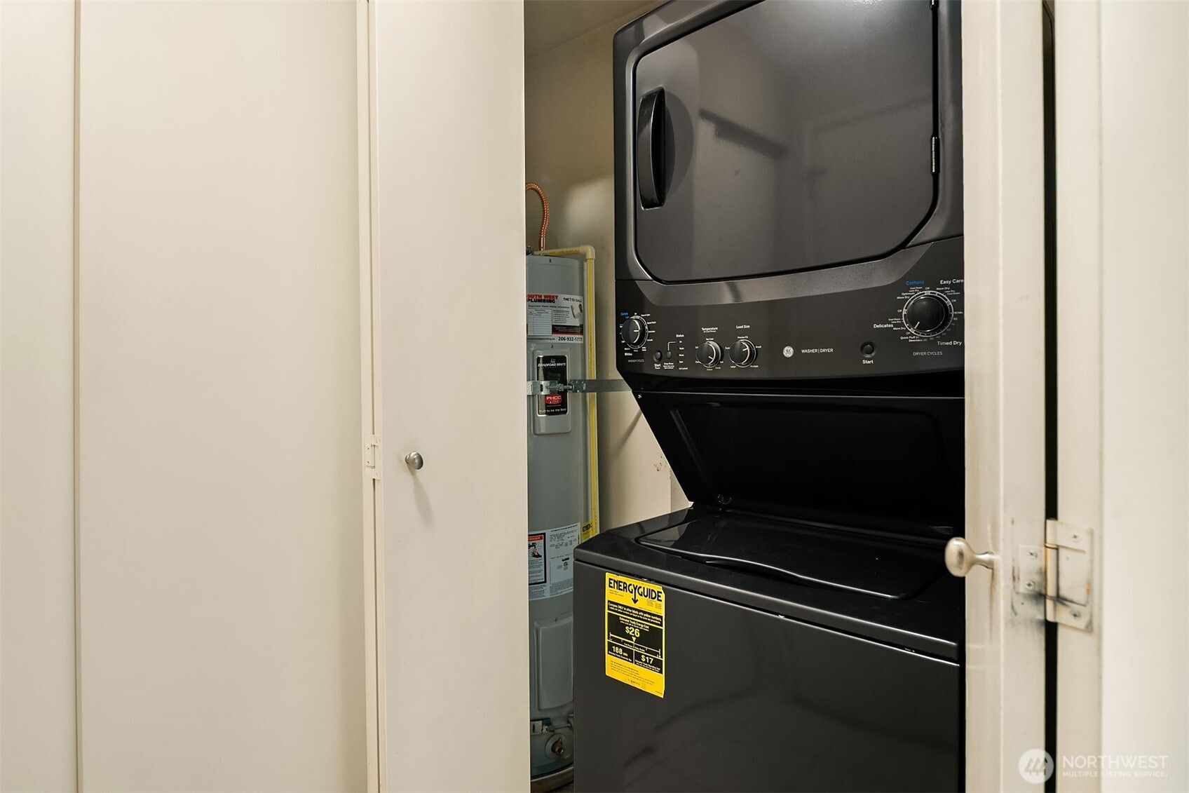 118 Southwest 116th Street, Unit D32 Seattle, WA 98146 - Photo 10 of 11