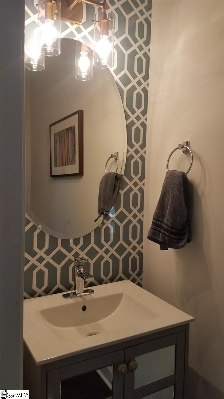306 Carruth Street Simpsonville, SC 29680 - Photo 10 of 25 Gallery Image 10