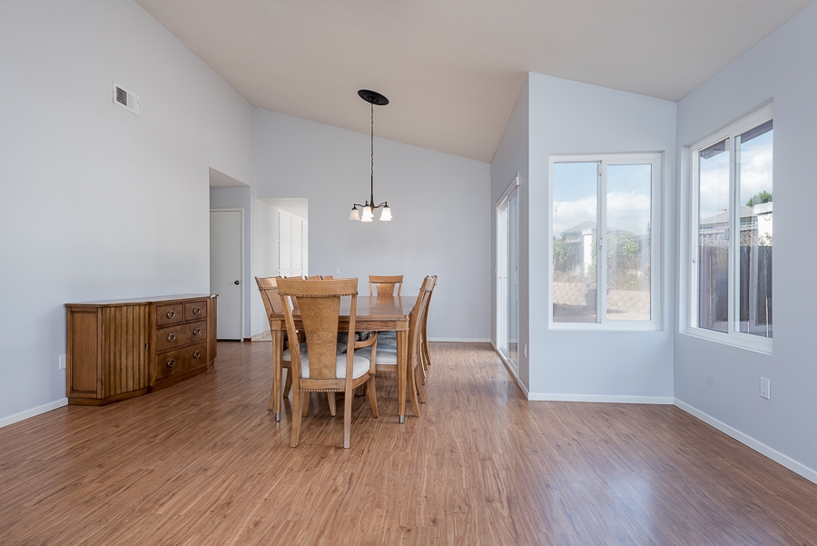 1959 Rue Chateau Chula Vista, CA 91913 - Photo 3 of 25 Gallery Image 3