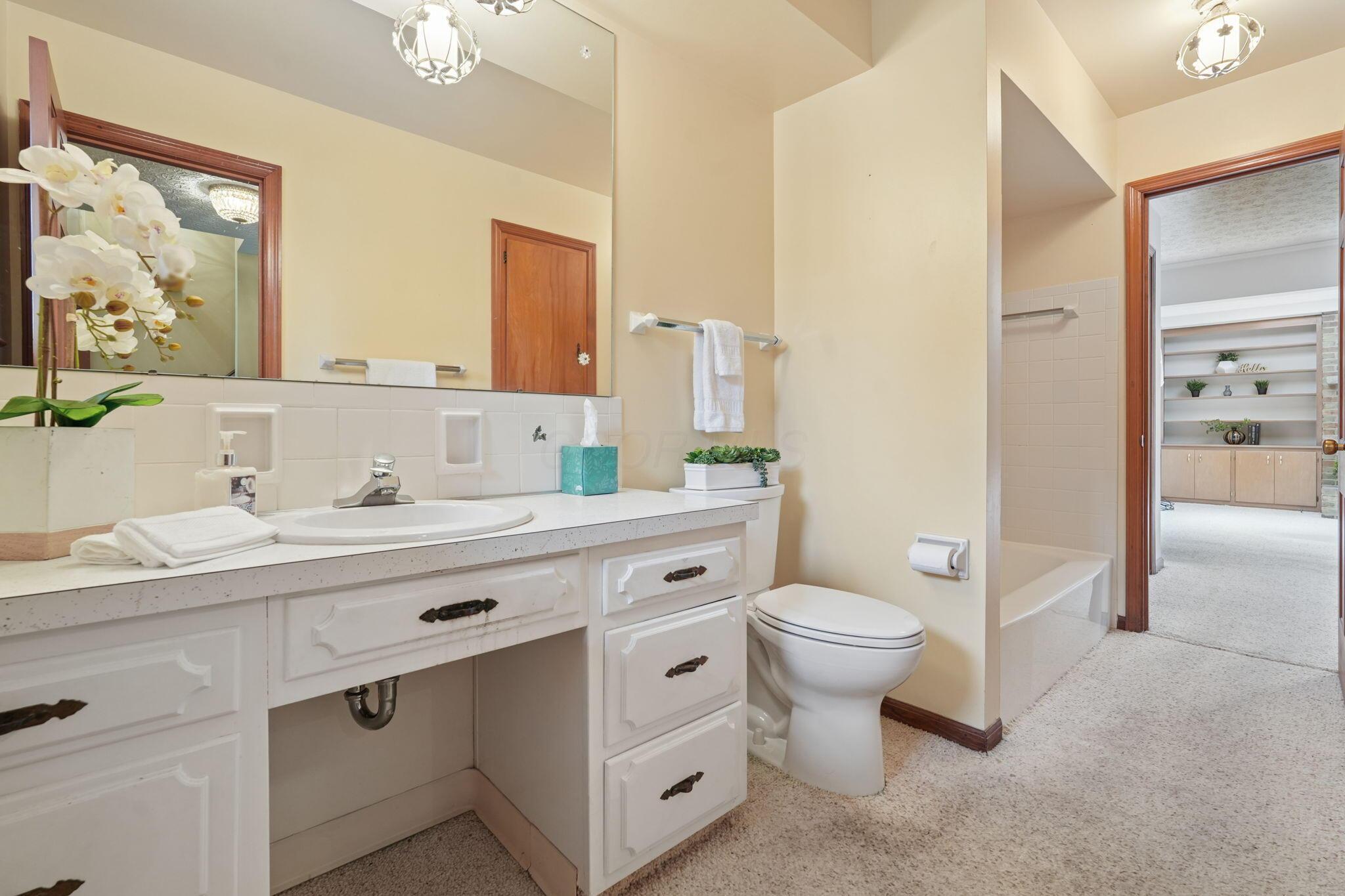 898 Plum Ridge Columbus, OH 43213 - Photo 20 of 45 20-web-or-mls-898-plum-ridge-road