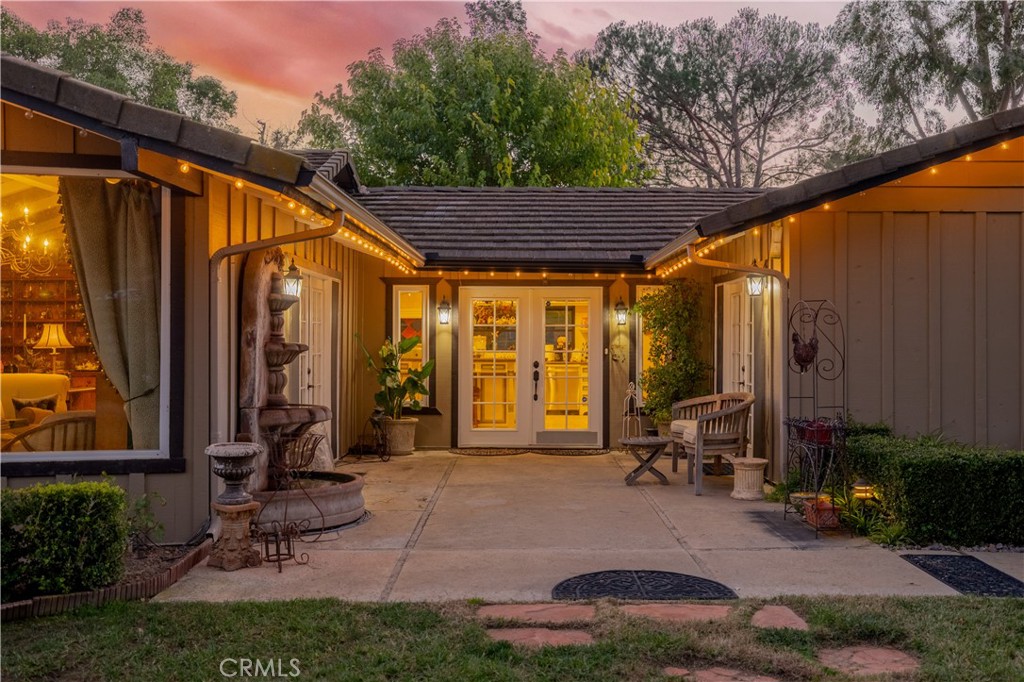 24105 Carancho Road Temecula, CA 92590 - Photo 4 of 49 Main house front doors