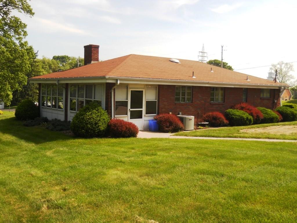 1505 Mt Nebo Road Sewickley, PA 15143 - Photo 3 of 20 3 - Exterior Rear Left:
